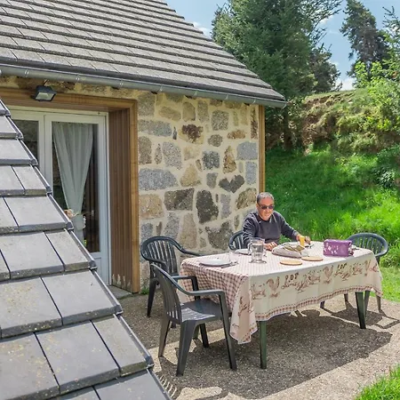 Vakantiehuis Village De Les De L'aubrac