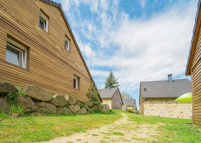 Village De Les De L'aubrac Nyaraló